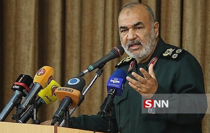 فرمانده کل سپاه پاسداران انقلاب اسلامی گفت: حرف آخر را اول می گوییم و انتقام می‌گیریم.