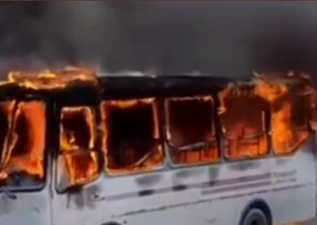 آتش گرفتن مینی بوس با ۲۰ مسافر در رشت
