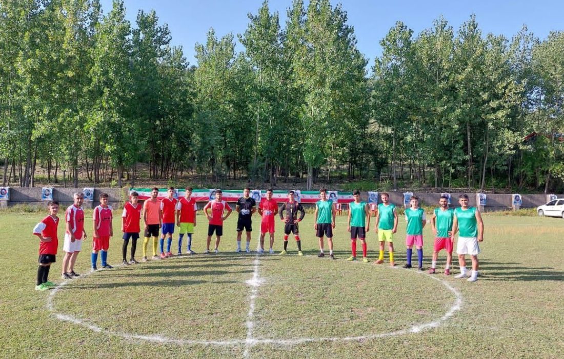 آغاز مسابقات مینی فوتبال جام پرچم در چوشل بخش سیاهکل / تصاویر