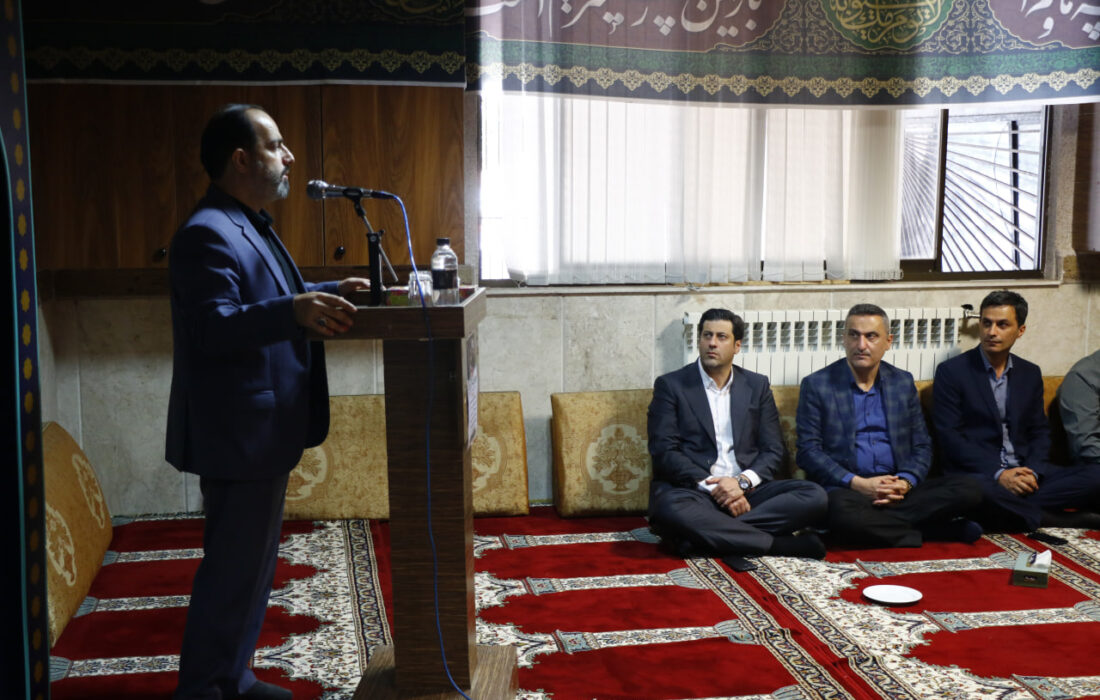 نشست بصیرتی به مناسبت هفته دولت در شهرداری لاهیجان برگزار شد