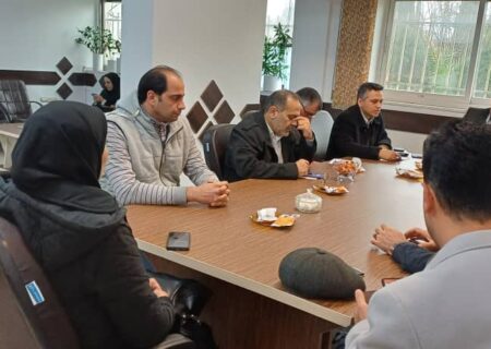 نشست هم‌اندیشی فعالان رسانه‌ای آستانه اشرفیه با موضوع انتخابات برگزارشد.