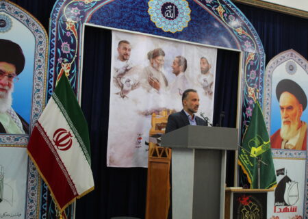 نجفی: تکریم کارمندان و روسای نمونه، تضمین خدمت صادقانه به مردم است.