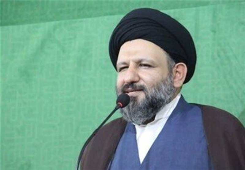 رهبر معظم انقلاب هویت دشمنان را برای ما روشن می‌کنند