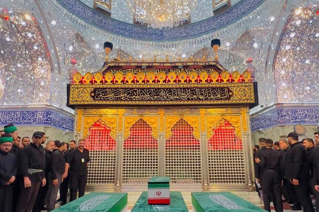 تشییع پیکر رهبر شهید انقلاب در نجف اشرف